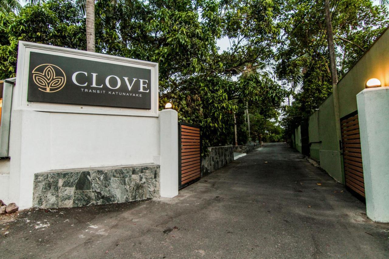 Clove Transit Hotel Kotugoda Esterno foto